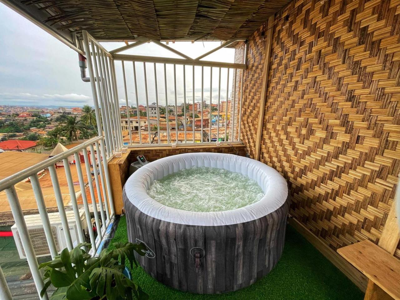 Chambre Meublee Biyem Assi Tkc Yaounde Exterior photo